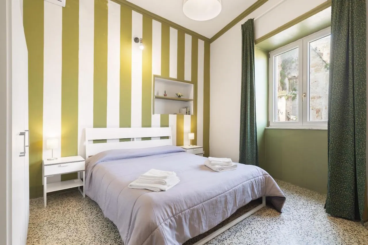 Casa Melqart Apartment Palermo 0*,